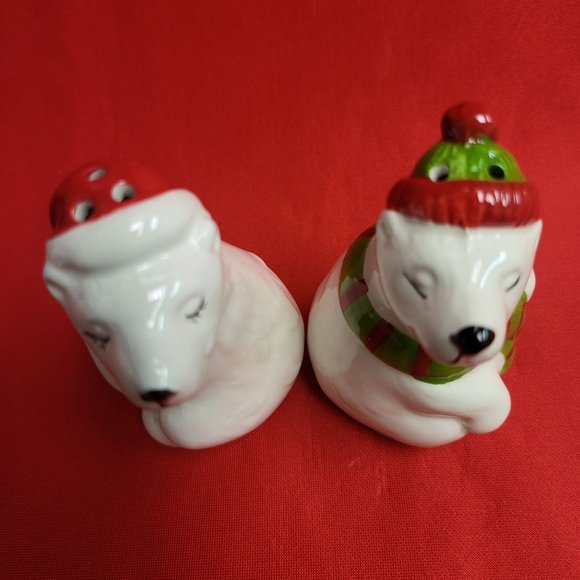 Pfaltzgraff Salt & Pepper Set Kissing Polar Bears 2014 - Picture 12 of 12